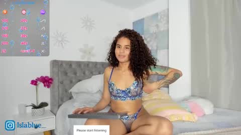 Isla Blue online show from February 2, 6:01 am