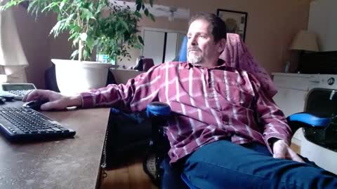 Jim online show from January 3, 8:32 pm