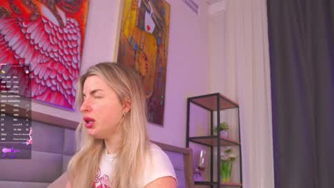 Snapshot of islandladies chatting on March 21, 4:17 am Im Eva Lovense is activeThere are legends that in this room all your wishes can come true Private is Open online show from March 21, 4:17 am