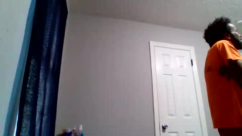 islandmaker online show from February 6, 6:55 pm