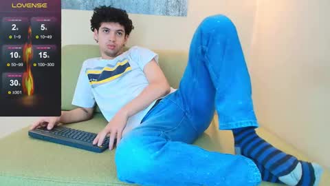 Snapshot of israel_gray chatting on November 9, 12:42 am Israel online show from November 9, 12:42 am
