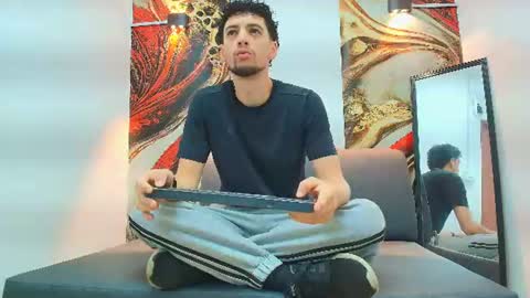 Snapshot of israel_gray chatting on July 13, 12:30 pm Israel online show from July 13, 12:30 pm