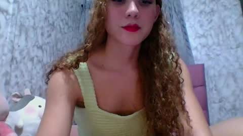 Snapshot of issa30213 chatting on December 29, 3:44 am Issa online show from December 29, 3:44 am