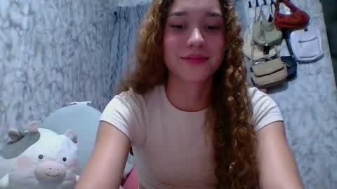 Snapshot of issa30213 chatting on February 21, 3:34 am Issa online show from February 21, 3:34 am