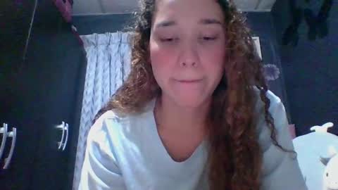 Snapshot of issa30213 chatting on March 6, 2:09 am Issa online show from March 6, 2:09 am