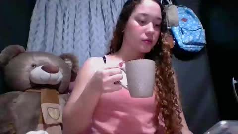 Snapshot of issa30213 chatting on October 6, 4:54 am Issa online show from October 6, 4:54 am