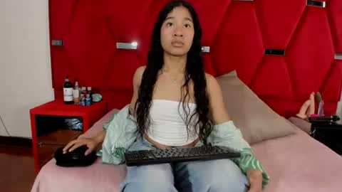 issa_blue online show from July 2, 6:47 pm