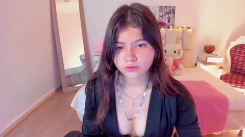 Snapshot of issa_loren chatting on November 7, 6:52 pm Issa online show from November 7, 6:52 pm