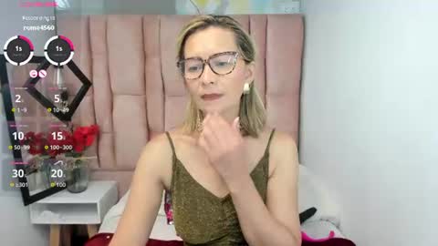 Snapshot of issa_milf__ chatting on June 18, 1:48 pm ISSA MILF online show from June 18, 1:48 pm