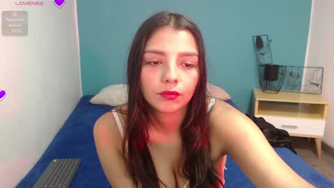 Issa  online show from February 3, 12:36 pm