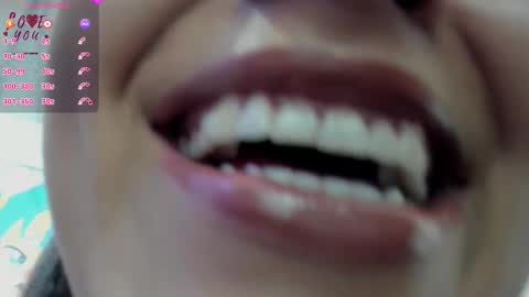 Issa  online show from March 1, 12:45 am