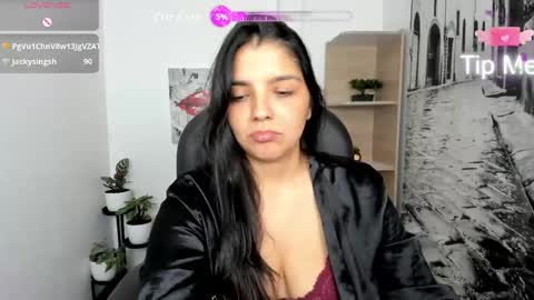 Snapshot of issa_nassar chatting on June 3, 2:33 pm Issa online show from June 3, 2:33 pm