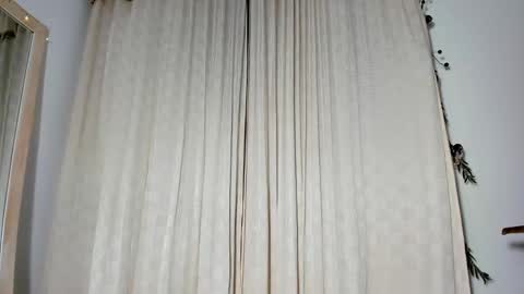  .  .   .  .   online show from December 18, 11:33 pm