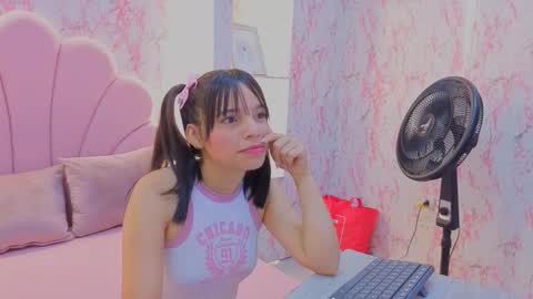 IssaSkinny online show from January 17, 11:26 am