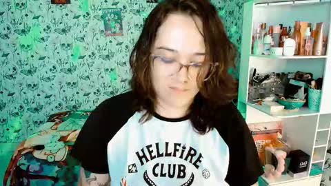 Yiz online show from January 7, 6:05 am