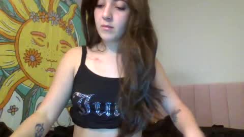 ItalianKitty online show from November 18, 3:45 am