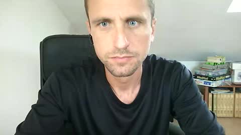 italiano116116 online show from June 1, 9:33 am