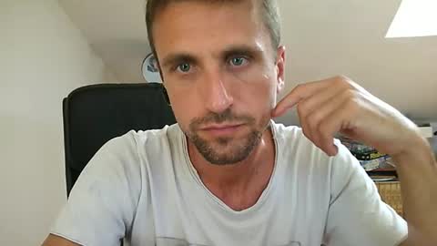 italiano116116 online show from July 14, 1:06 pm