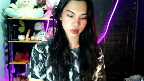 its_chloe20 online show from June 3, 8:14 pm