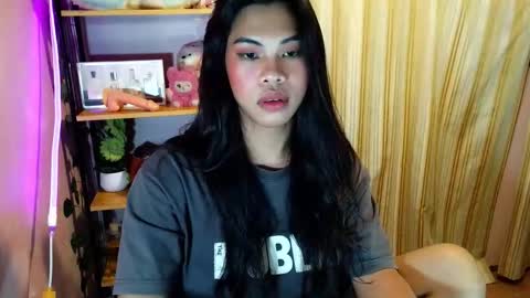 its_chloe20 online show from June 11, 4:38 pm
