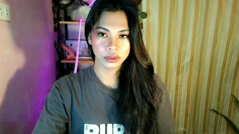its_chloe20 online show from June 23, 6:39 pm