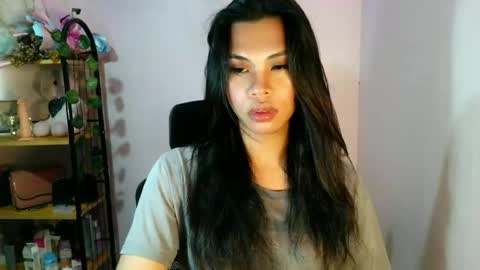 its_chloe20 online show from July 3, 12:39 am