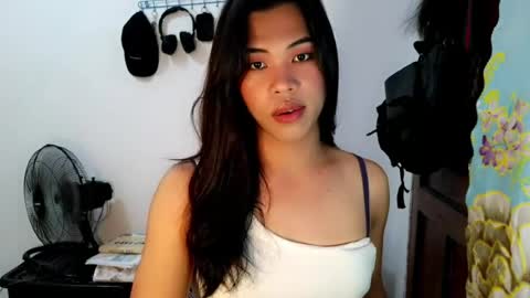 its_chloe20 online show from August 3, 3:49 pm