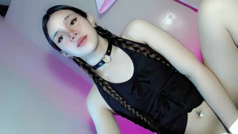 EZZIE online show from September 29, 1:44 am