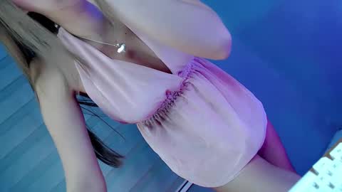 Pixie online show from January 22, 10:15 pm