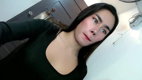 its_me_vanesa online show from November 17, 12:11 pm