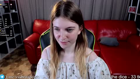 Snapshot of its_my_life__ chatting on December 17, 2:33 pm Katana Kate - our tg channel online show from December 17, 2:33 pm