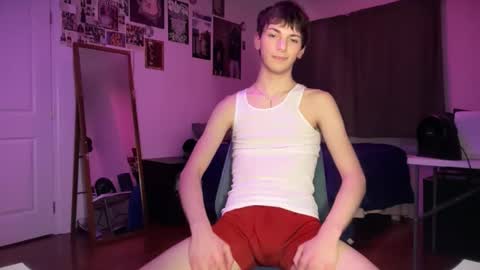 Snapshot of its_rowan chatting on February 25, 3:49 am Rowan online show from February 25, 3:49 am