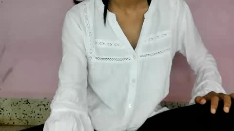 Snapshot of its_trisha chatting on August 5, 3:42 am Trisha online show from August 5, 3:42 am