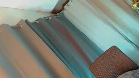 April online show from December 5, 6:59 pm