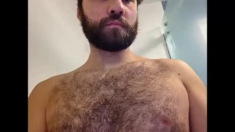 Snapshot of itsdaiton chatting on October 19, 4:40 pm Daiton online show from October 19, 4:40 pm