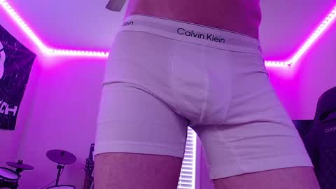 itslamayo online show from March 25, 9:54 pm