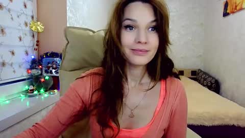 itslunaday online show from December 4, 1:31 pm