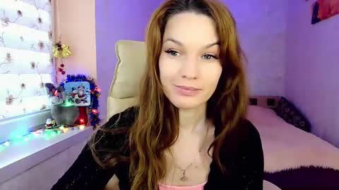 itslunaday online show from December 18, 10:08 am