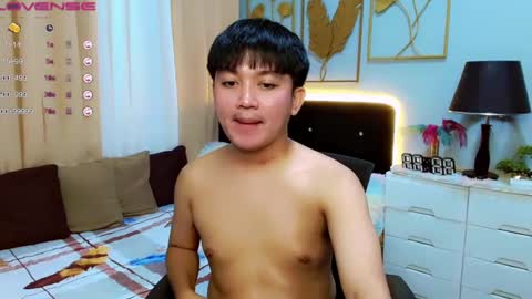 Snapshot of itsme_berniexx chatting on January 11, 7:17 am ask me online show from January 11, 7:17 am