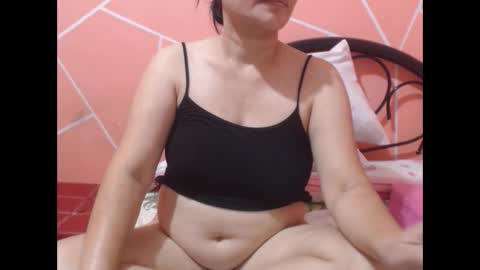 Snapshot of itsme_kitty chatting on April 13, 11:59 am Kitty online show from April 13, 11:59 am
