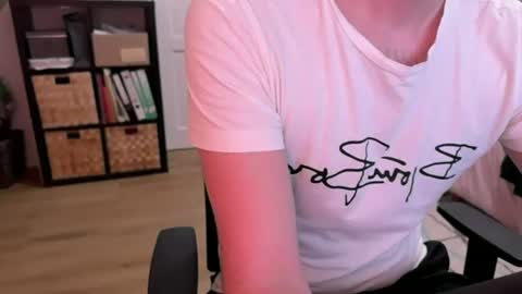 itsthat online show from June 18, 4:24 am
