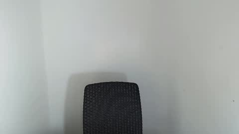 itsurgil_kloeh online show from November 15, 9:17 am