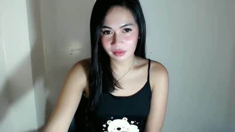 itsurgil_kloeh online show from April 7, 3:07 am