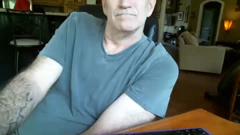 itsxxxtc online show from April 13, 6:24 pm