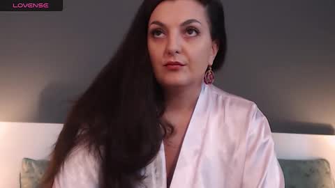 Melissa Khaan online show from November 7, 10:15 am