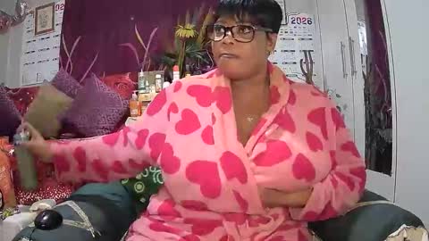 Snapshot of itumeleng74 chatting on December 22, 9:01 pm itumeleng74 online show from December 22, 9:01 pm