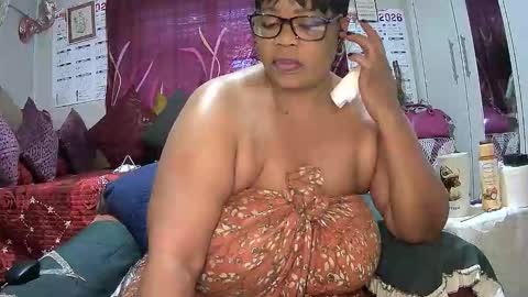 itumeleng74 online show from May 12, 5:59 am