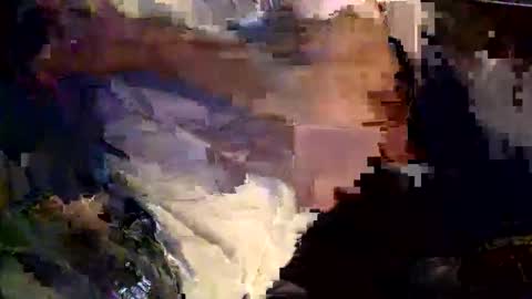 Snapshot of itzd123 chatting on February 12, 3:45 am itzd123 online show from February 12, 3:45 am