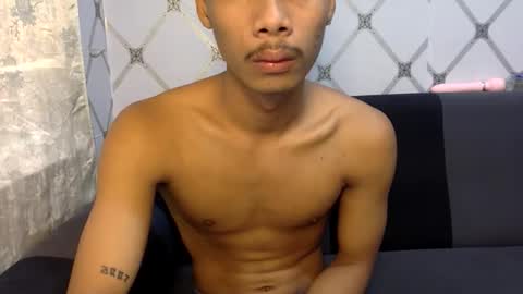 itzme_urboy online show from April 4, 2:32 am