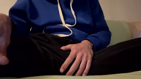 Iuuuf2 or Samel online show from December 25, 7:24 am